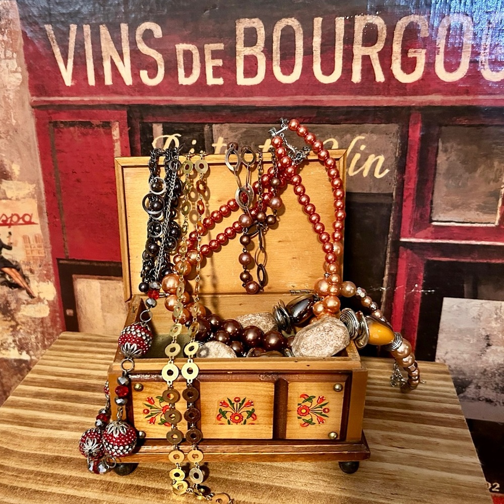 Vintage‎ German Music Jewelry Box with Assorted Necklaces